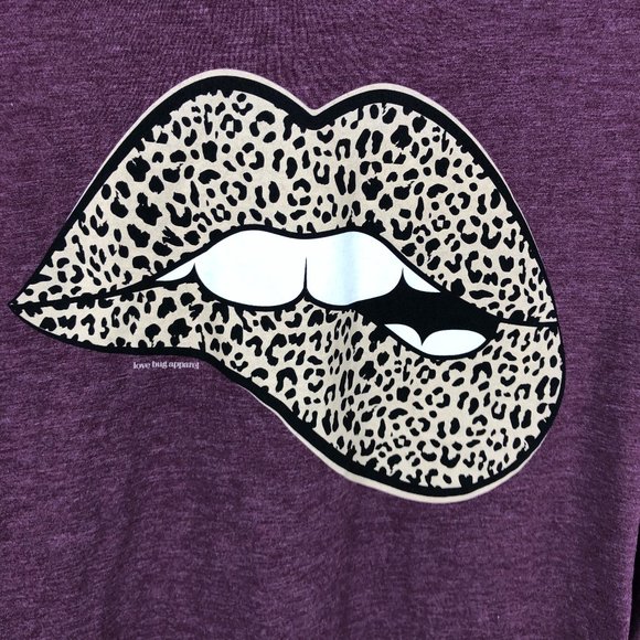 Leopard Kiss Lips Maroon Top Burgundy Small tee - Picture 3 of 4